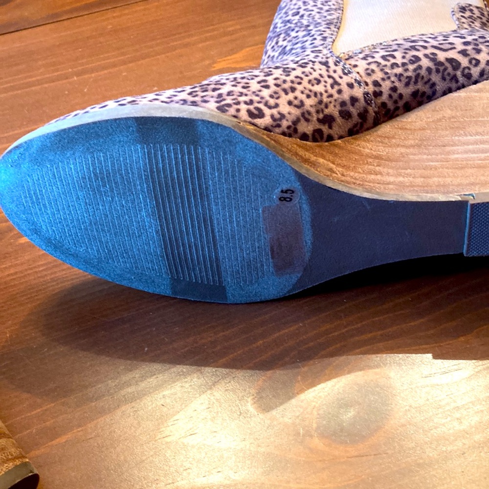 Report Leopard Print Wedges - image 8